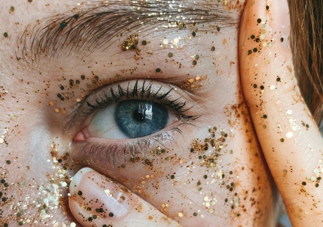 Traitements du contour des yeux